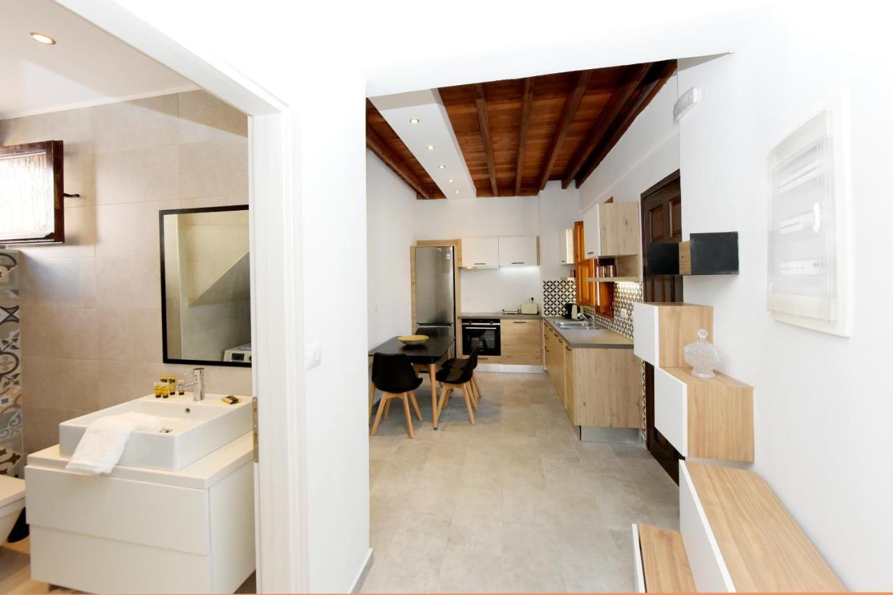 Pera Houses 2-Bedroom In The Center Of Lindos Esterno foto
