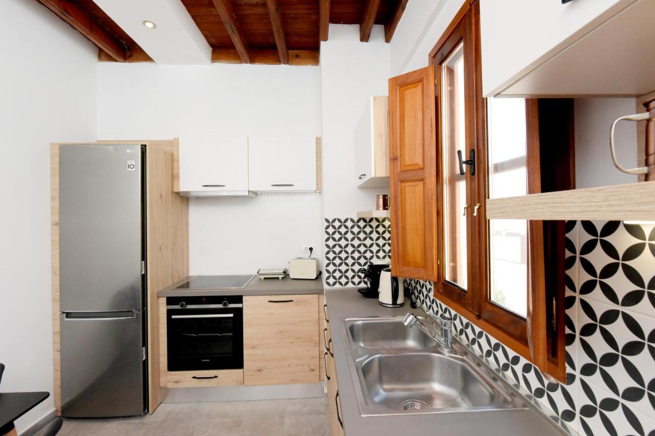 Pera Houses 2-Bedroom In The Center Of Lindos Esterno foto