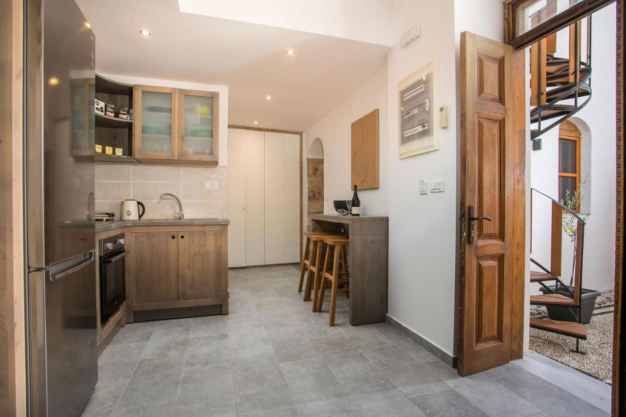 Pera Houses 2-Bedroom In The Center Of Lindos Esterno foto