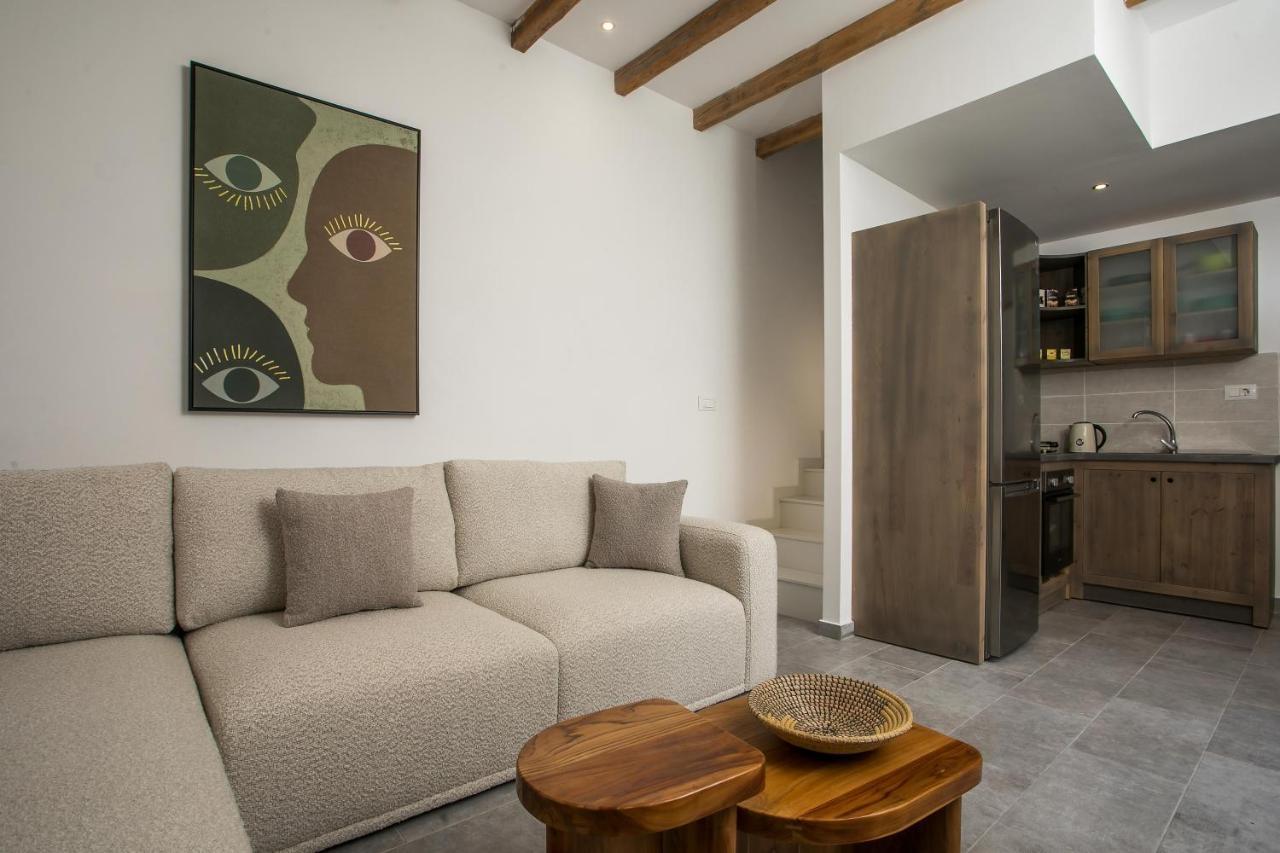 Pera Houses 2-Bedroom In The Center Of Lindos Esterno foto